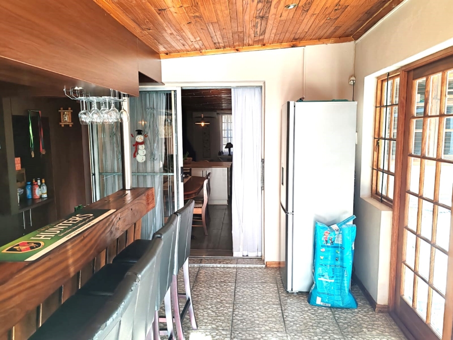 5 Bedroom Property for Sale in Bothasrus Eastern Cape